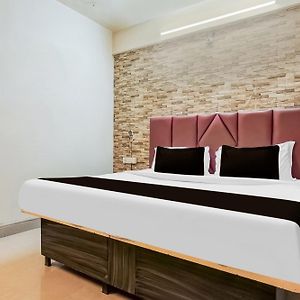 Hotel O Aqsha Paradise